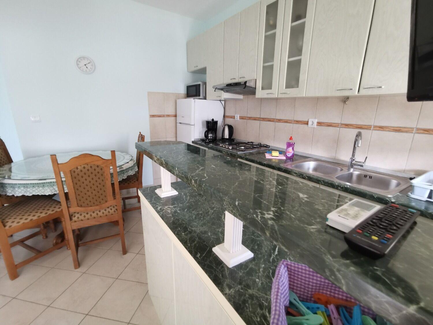 Apartments Srdan Винишче Экстерьер фото