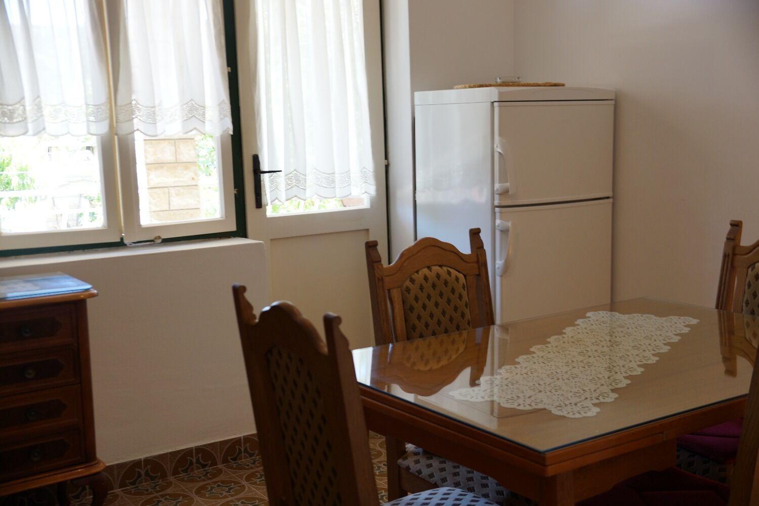 Apartments Srdan Винишче Экстерьер фото