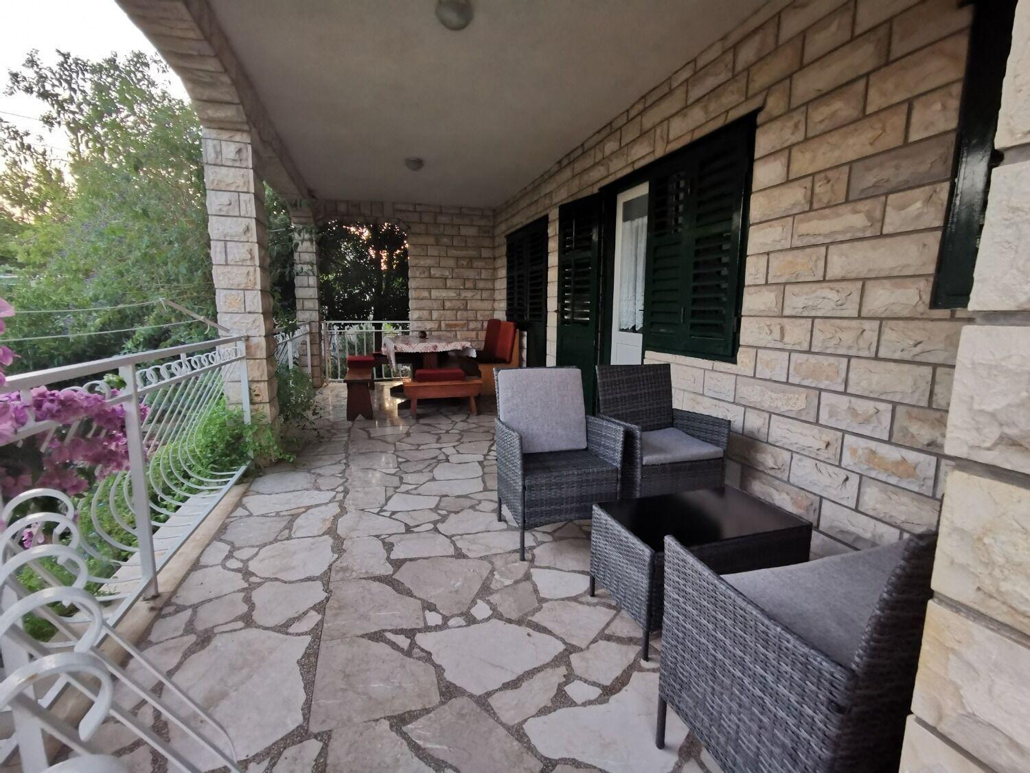 Apartments Srdan Винишче Экстерьер фото