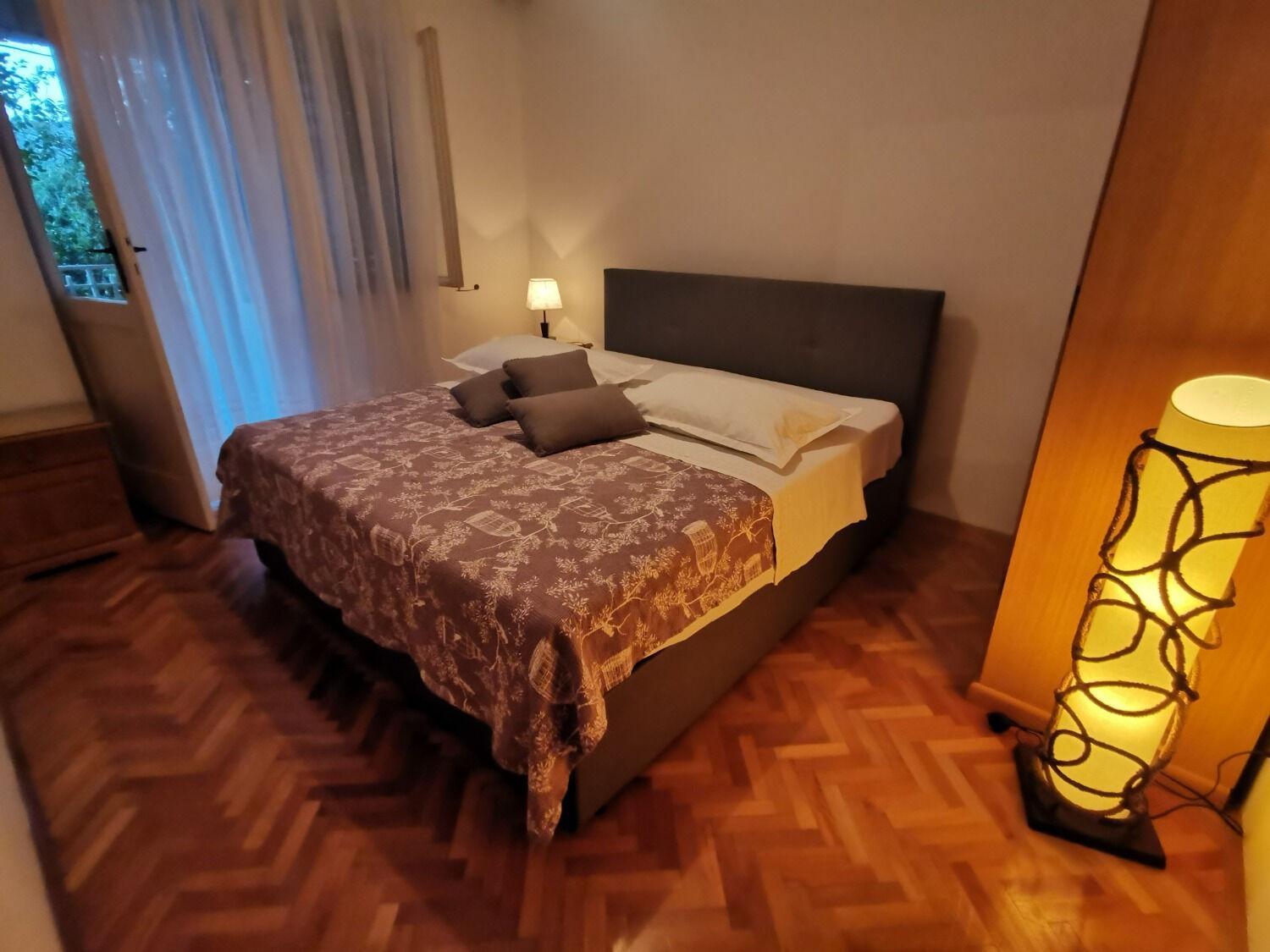 Apartments Srdan Винишче Экстерьер фото