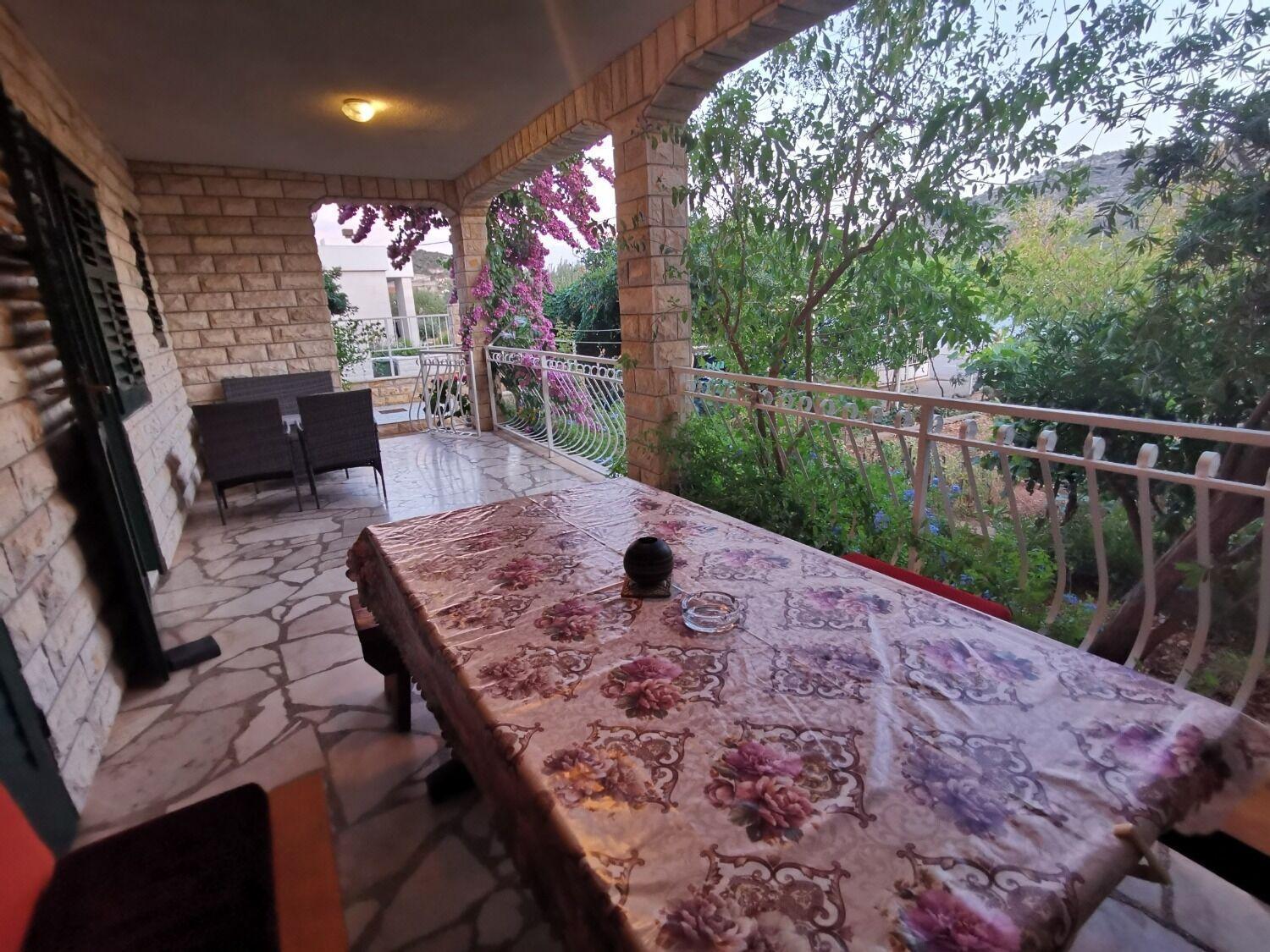 Apartments Srdan Винишче Экстерьер фото